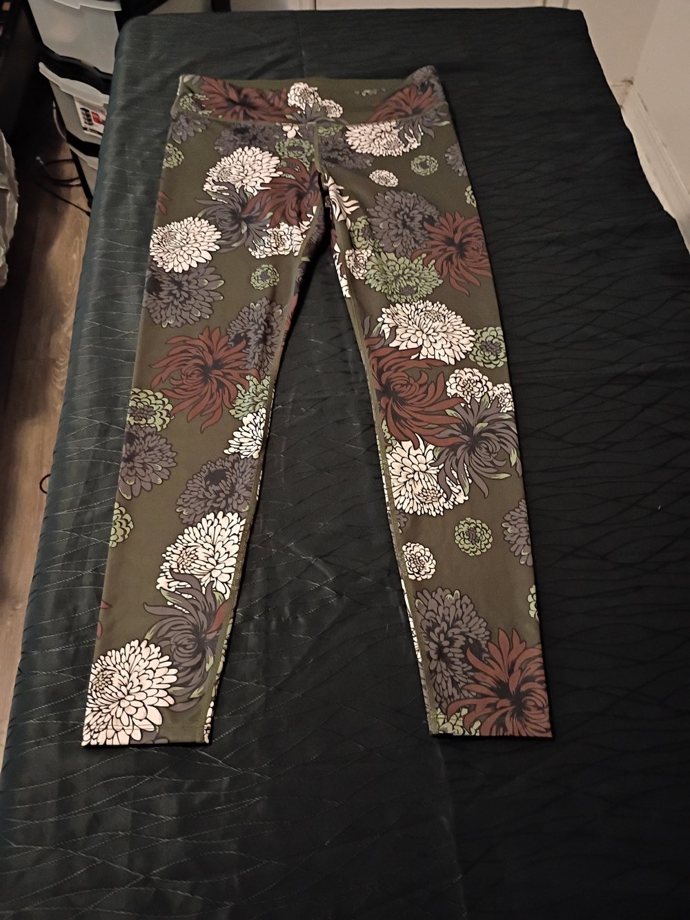 Joy Lab Floral Print Olive Women’s Skinny Jeans